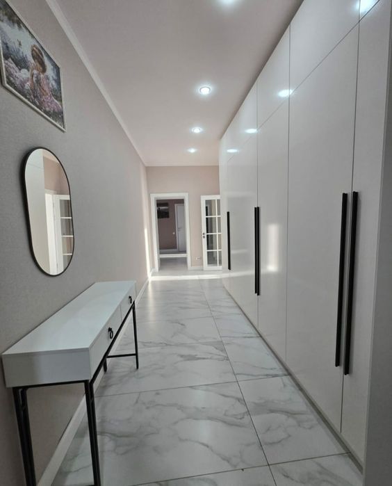 Сдам 4Комн ЛЮКС .кв в рн.Горпарка