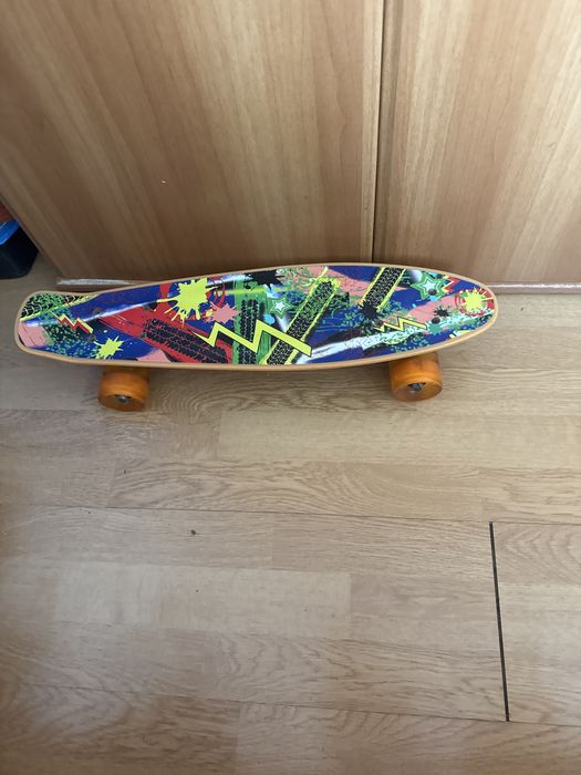 Skateboard cu luminite