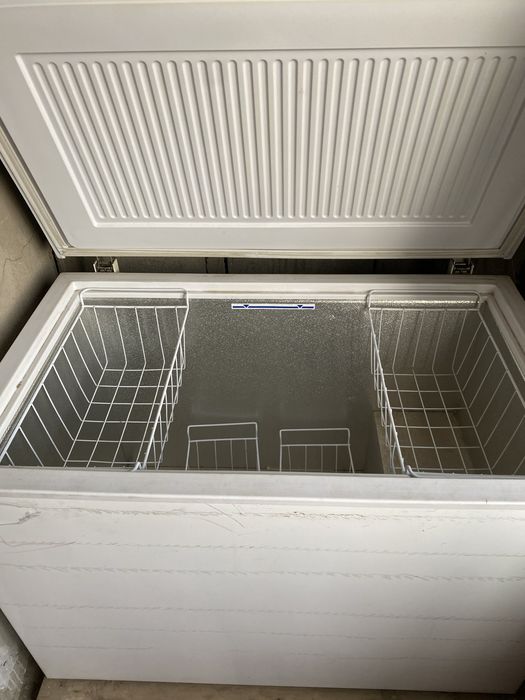 Продается морозильник Жаркент!