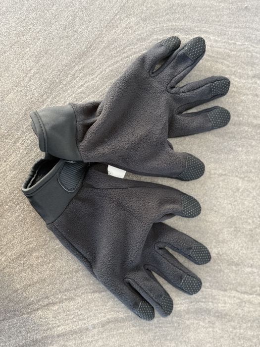 Manusi Puma St. Pauli noi, originale.