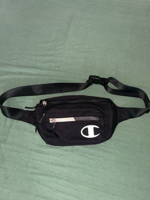 Мъжка чантичка champion