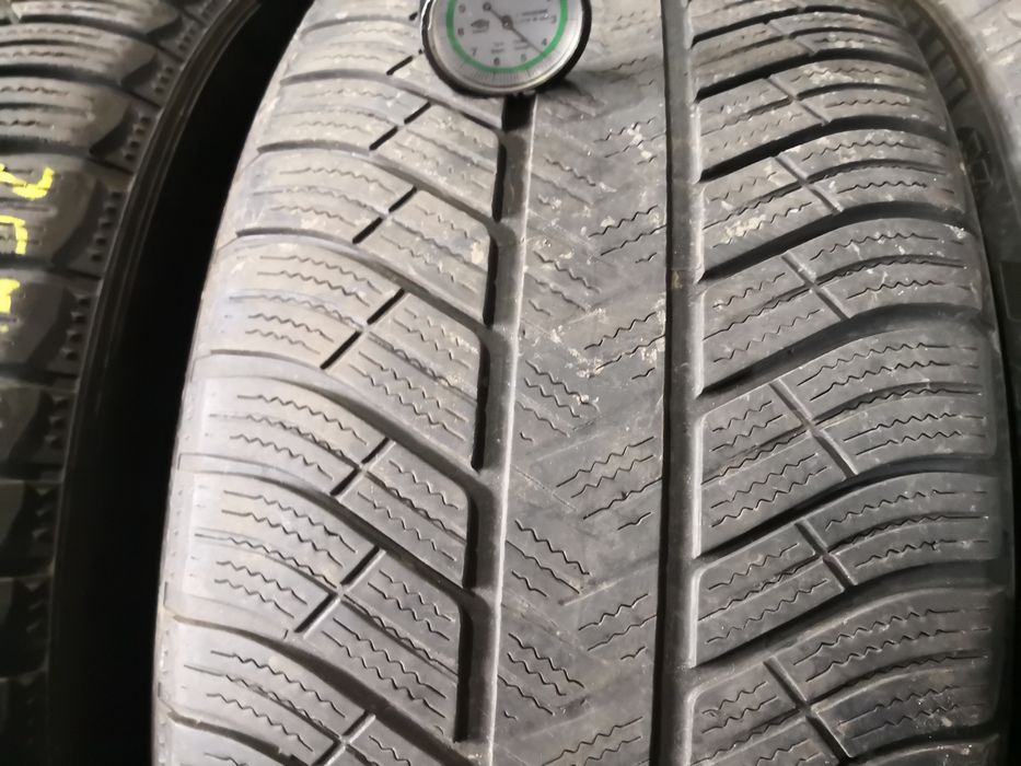 255 45 19 цола гуми Michelin dot 22