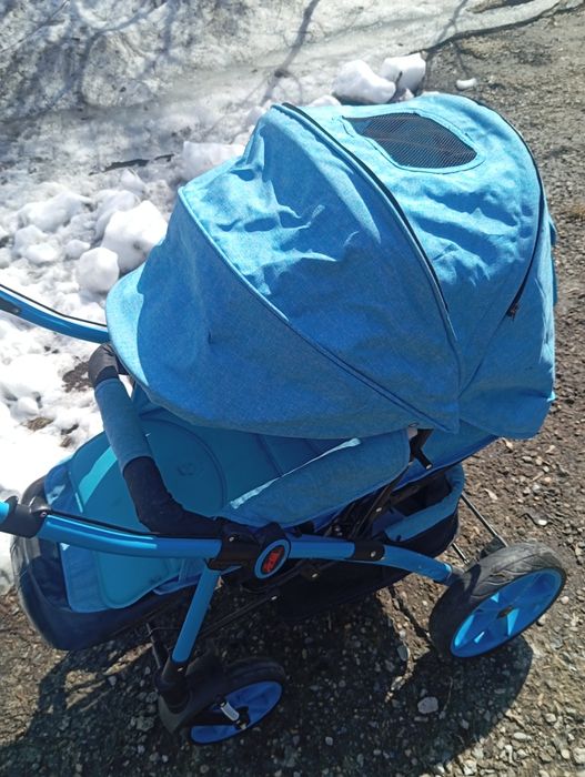 Срочно продам коляску