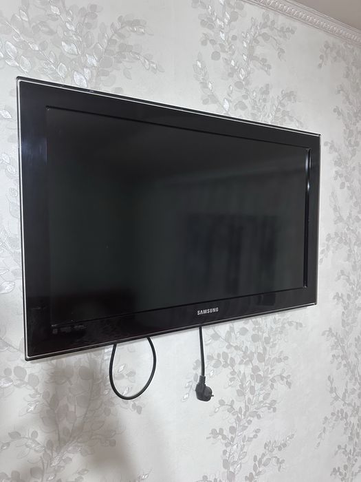 Продам телевизор марки Samsung