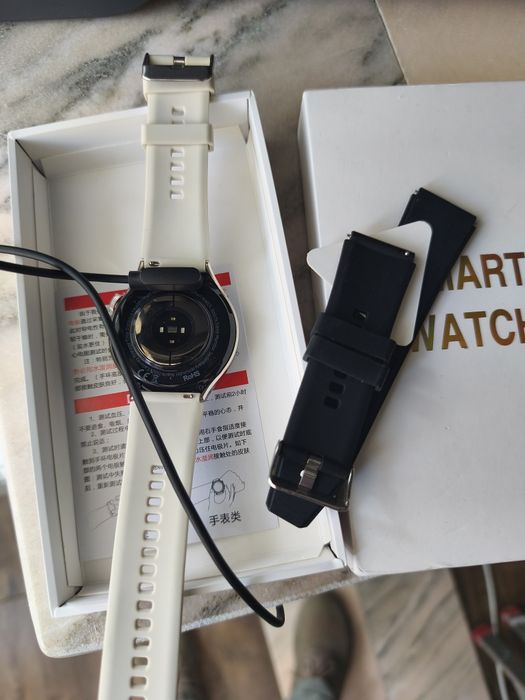 Smartwatch cu monitorizare medicala