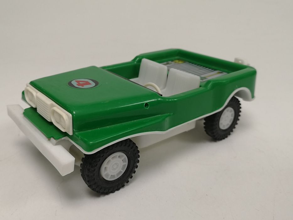 Ретро играчка джип