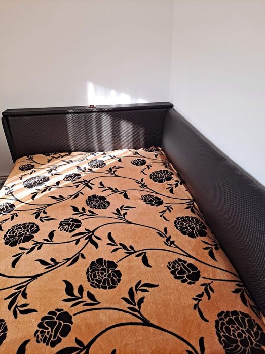 Închiriez apartament