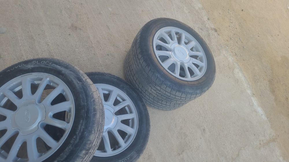 Диск и покрышка р 15