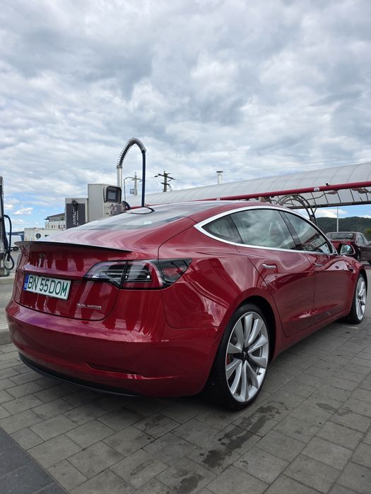 TESLA Model 3 2019 — imagine 17
