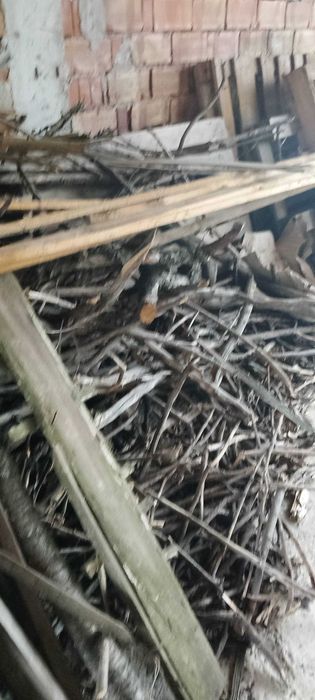 Подпалки дърва за огрев.