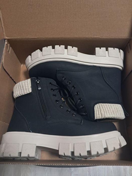 Уникални боти н.39