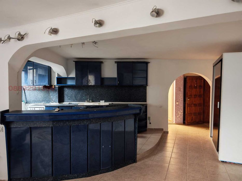 Давам под наем 2-стаен апартамент