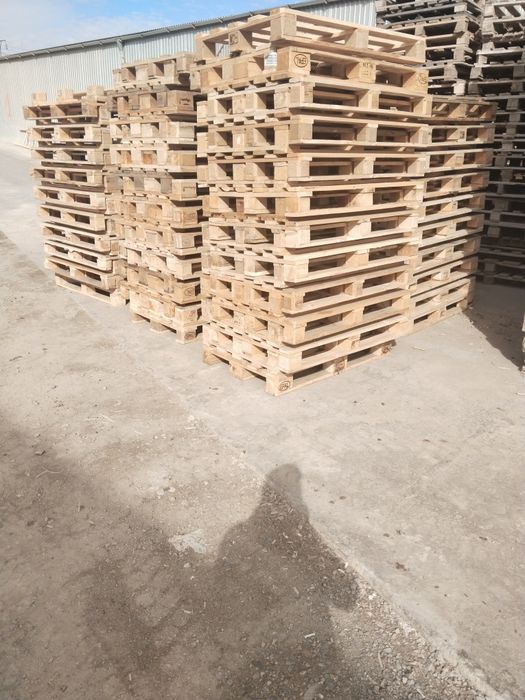 Продам Поддоны первый второй сорт размер 120*80 и 120*100