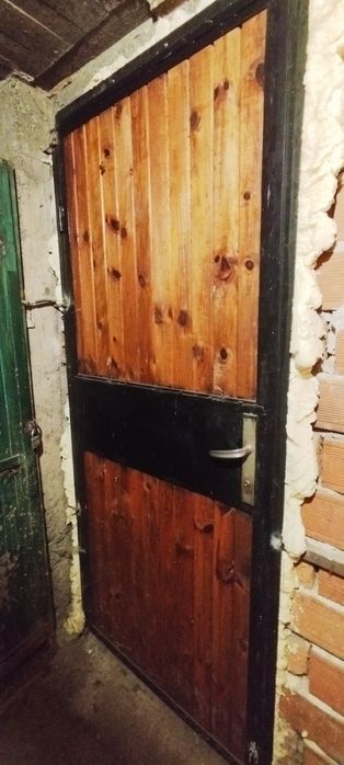 Продава се двустаен апартамент в кв. Могиличе, гр.Перник