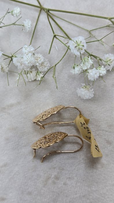 Золотые серьги ЖанТаС ломбард Астана