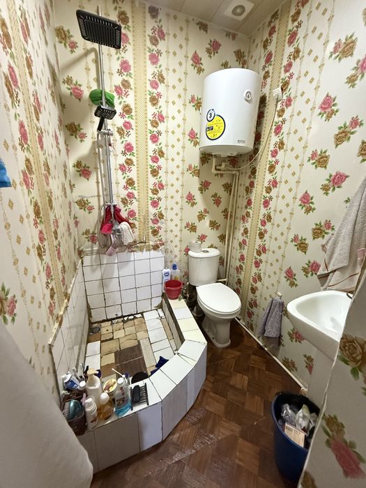 Уютный в центре города сдается на аренду участка с видом на дорогу