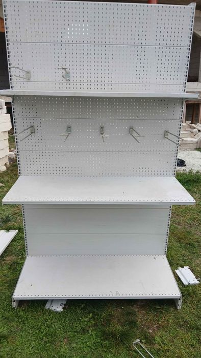 Raft metalic pentru magazin