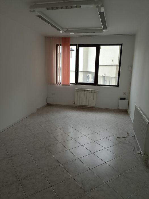 Дава се под наем Офис в София, Гео Милев - 170 кв.м за 887.4 € - Снимка #3
