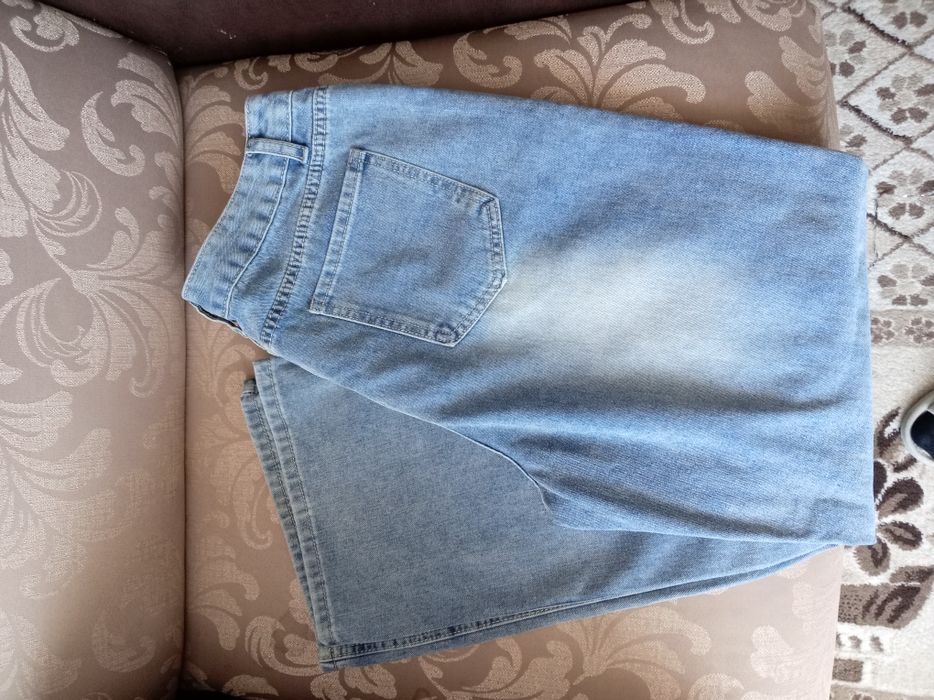 Продам новые джинсы размер 50-52