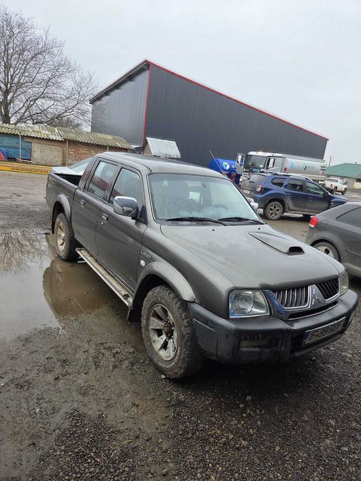 Mitsubishi L200 an 2005
