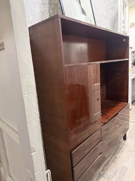 Продается б/у шкаф