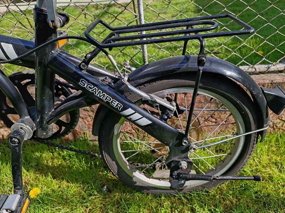 2 biciclete pliabile foarte compacte