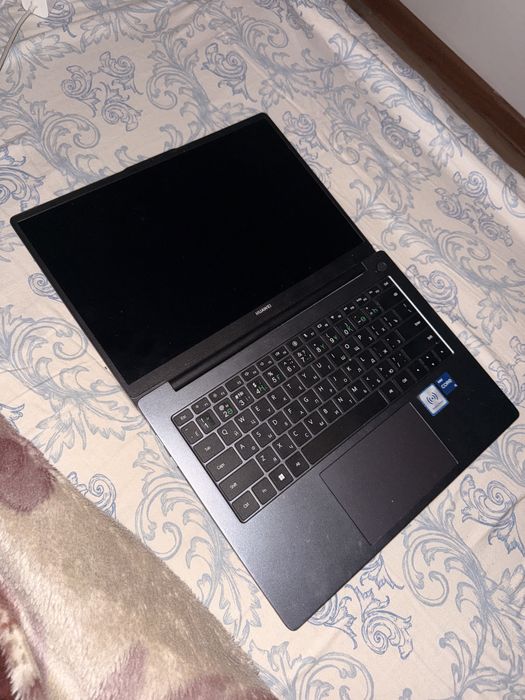 Ноутбук Huawei MateBook