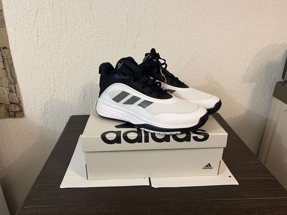 ADIDAS Own the Game 3.0