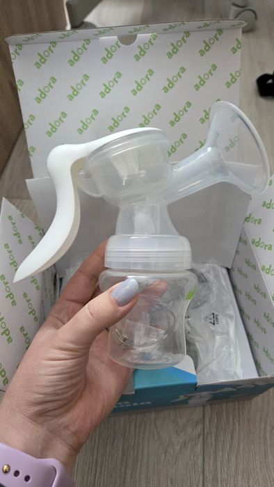 Pompa manuala san Adora