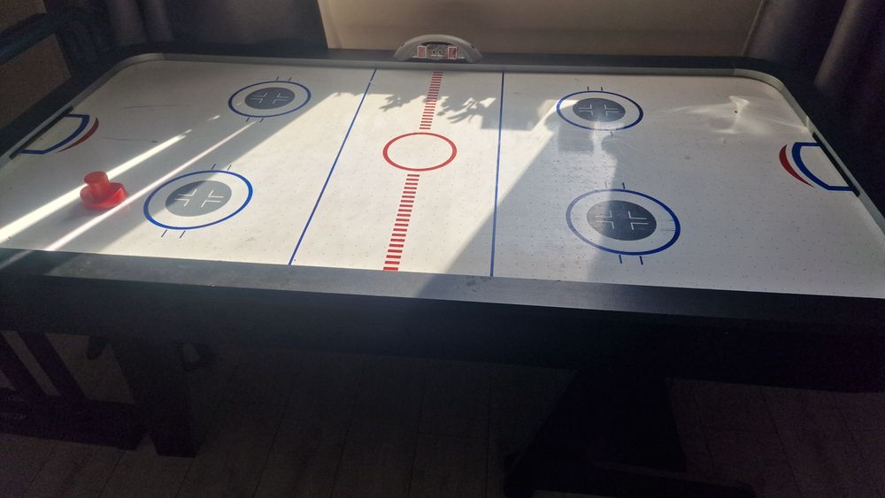 Vand masa de hokey