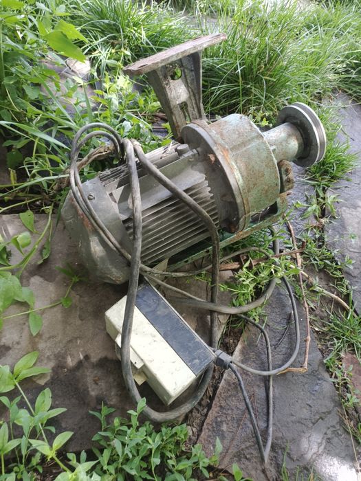 Электродвигатель , мотор , моторчик