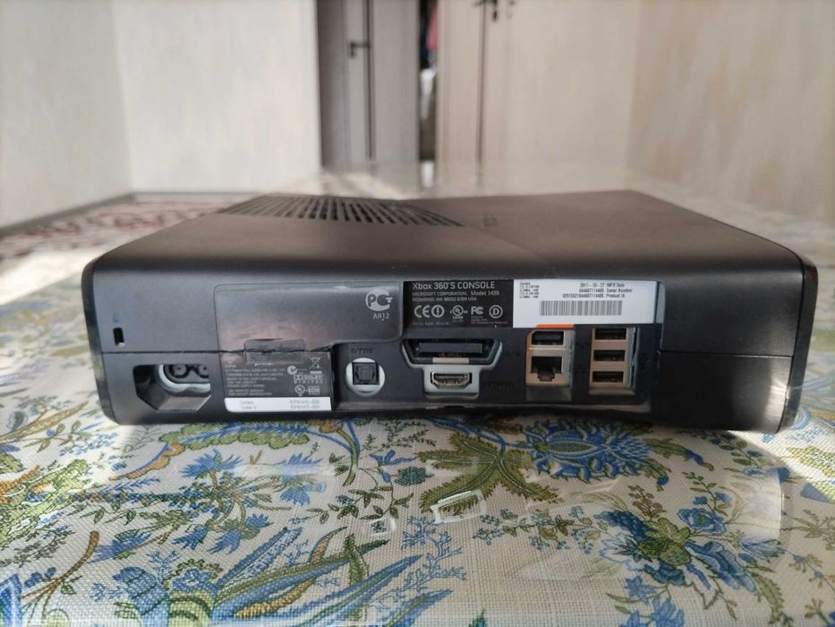 Игровя приставка x box 360