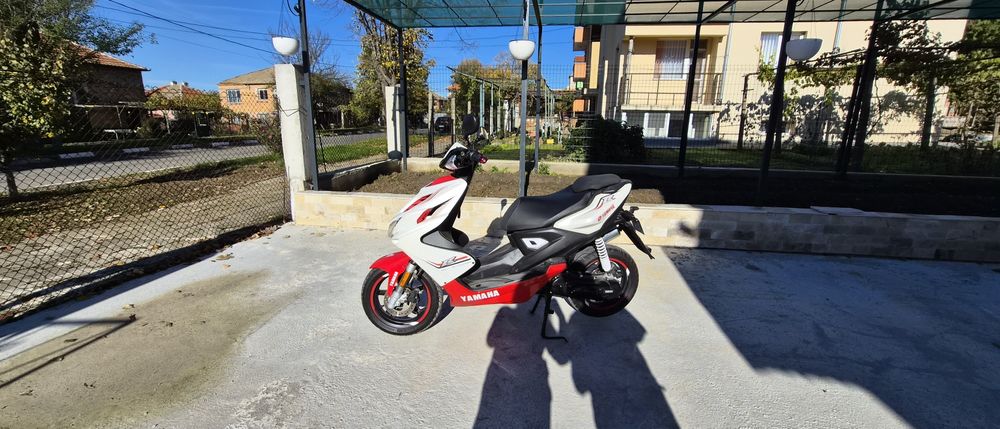 Скутер Yamaha Aerox 50 кубика