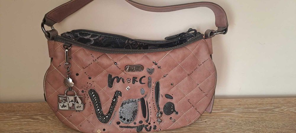 ANEKKE чанта почти не изпозлвана