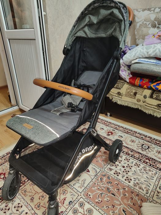 Детская коляска  для прогулок