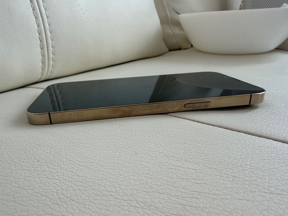 Като нов. iPhone 13 Pro Max 128 GB. Екран 6.7 инча