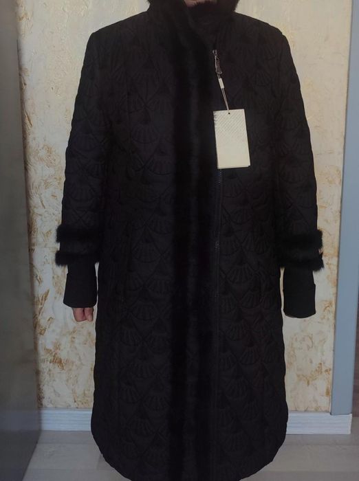 Пальто зимнее продам