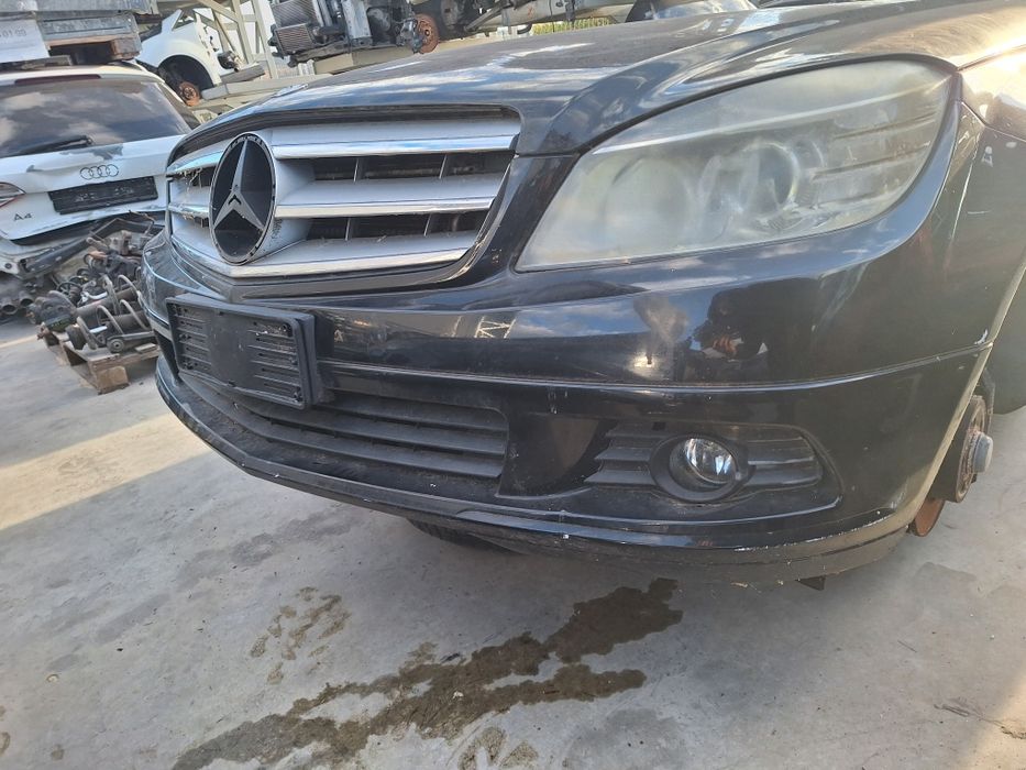 Предна броня Mercedes C-class W204 / Мерцедес Ц класа 2012г.