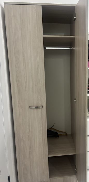 Продам шкафы срочно