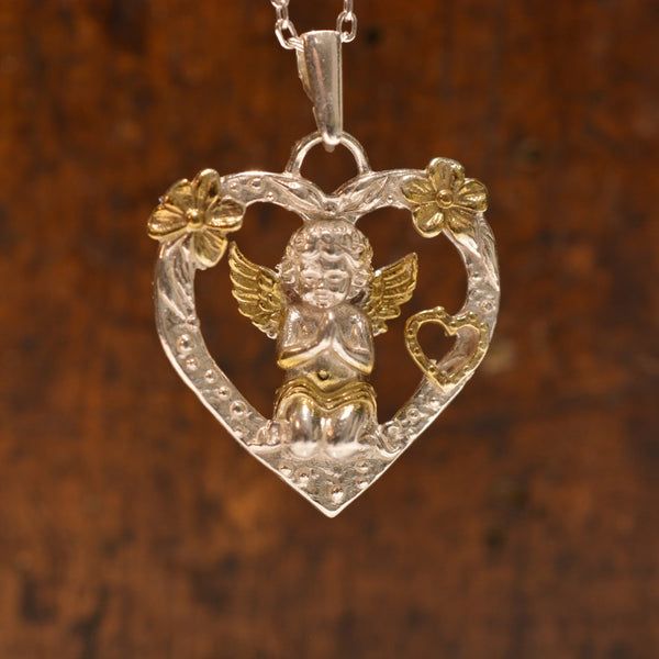 Сребърен медальон 925 „Ангел в сърце“ | Талисман за любов и закрила