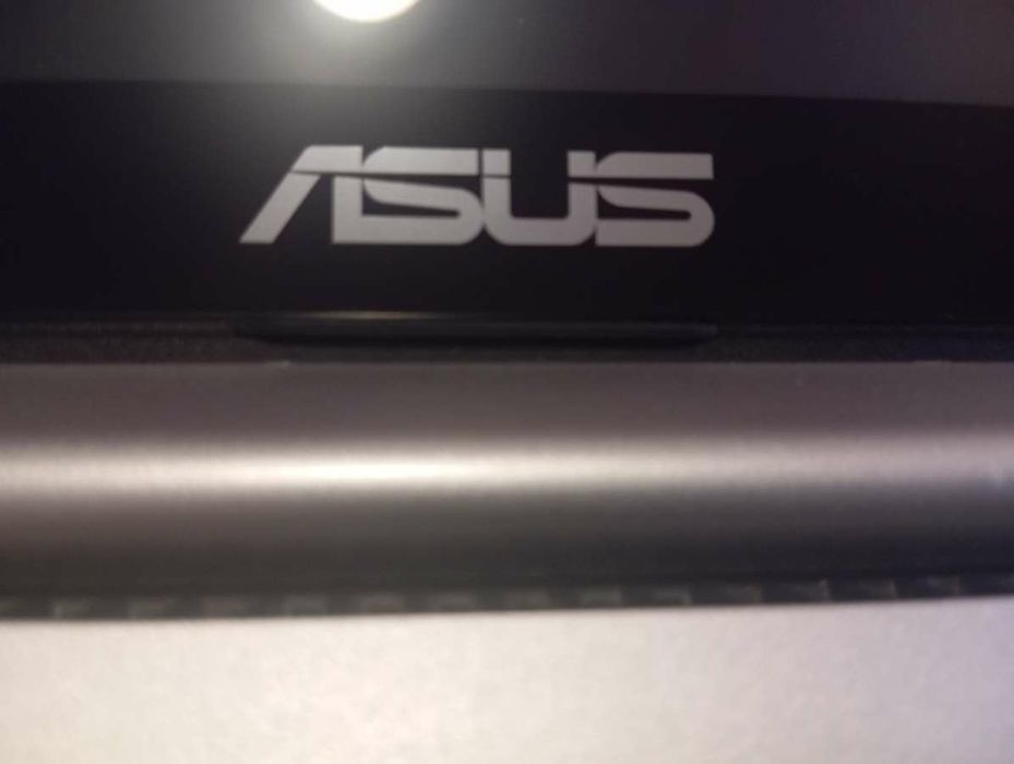 Leptop ASUS in stare foarte bună