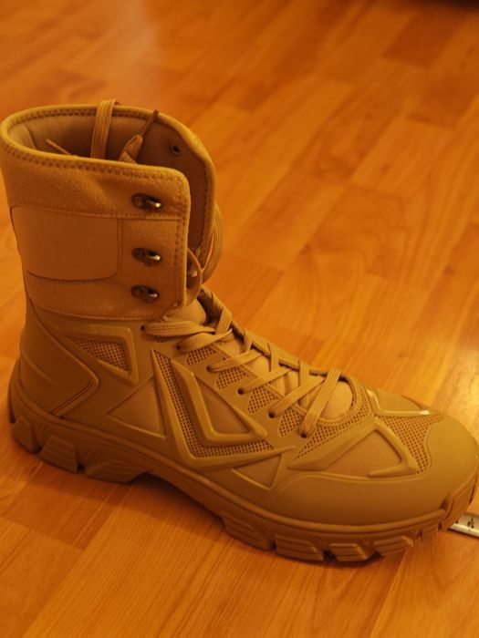 Ботинки очень большого размера