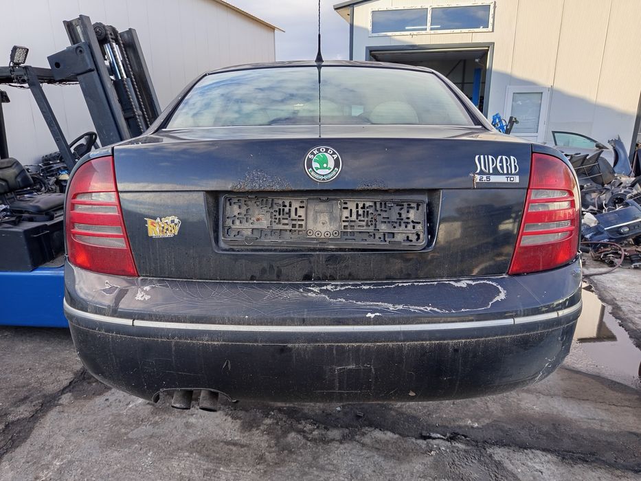 Skoda Superb 2.5 TDI на части