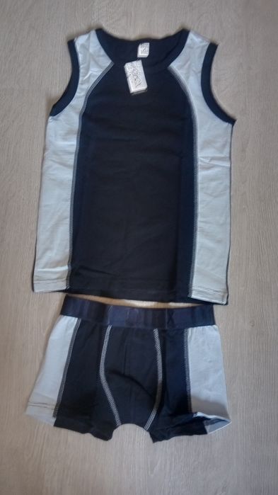 Продавам нови памучни комплекти за момчета,потник с боксерки и с слип.