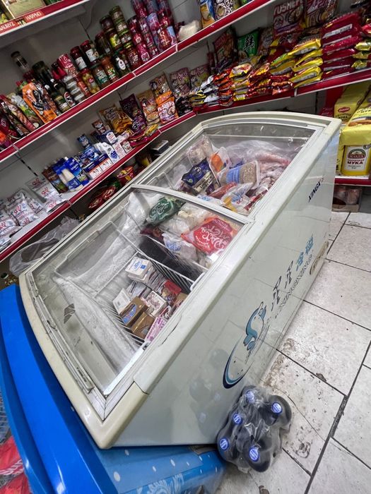 Морозильник жағдайы жақсы. Магазинде тұр.