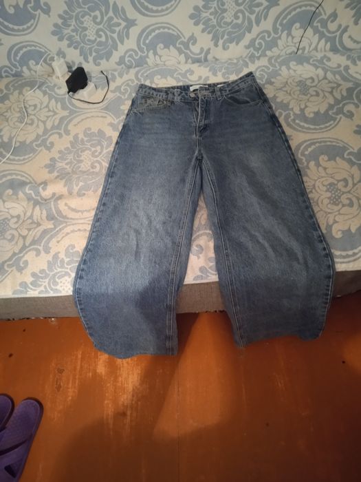 Продам джинсы женские