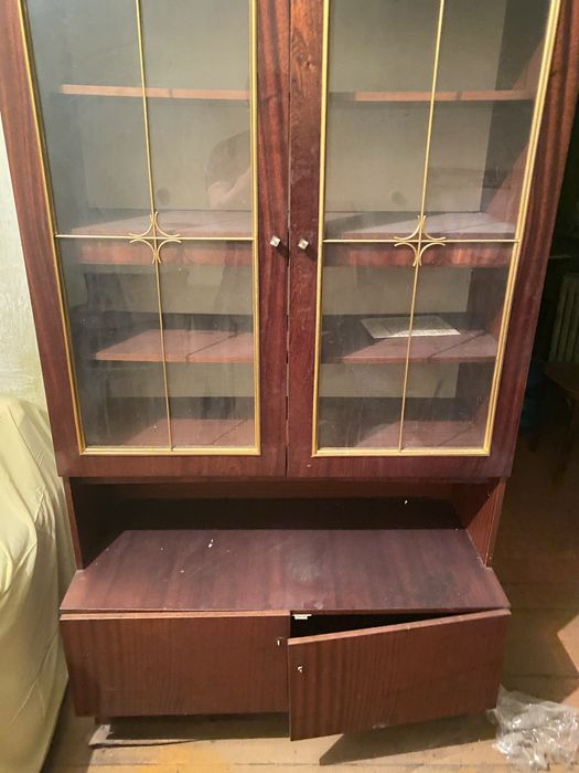 Продам шкаф и сервант