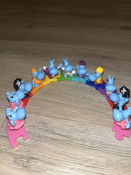 Киндер игрушки серия бегемотиков