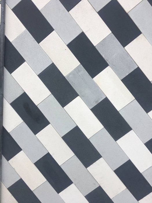 Bruschatka kafel sokl qilamiz