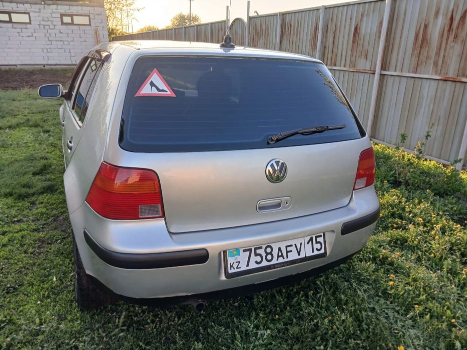 Продам а/м  Фольксваген Гольф-4